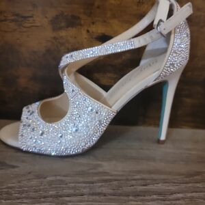 Betsy Johnson silver dress heels